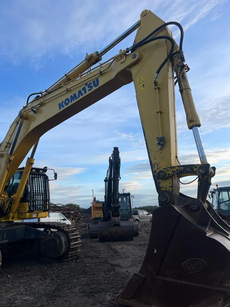 2016 KOMATSU PC700LC-8E0 (13).webp