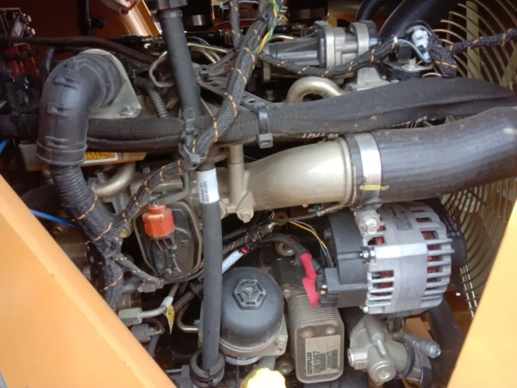 CAT 424 (13).webp