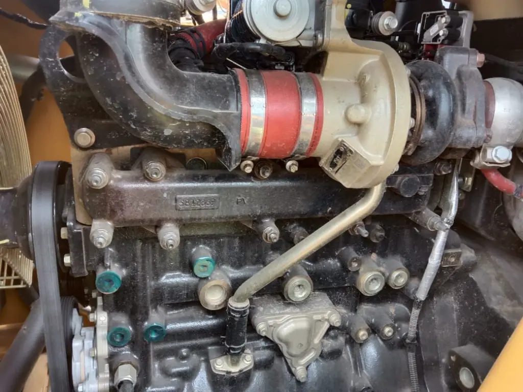CAT 424 (14).webp