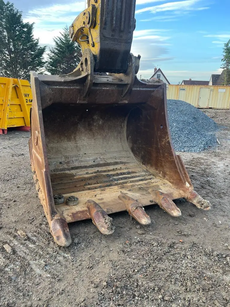 2016 KOMATSU PC700LC-8E0 (8).webp