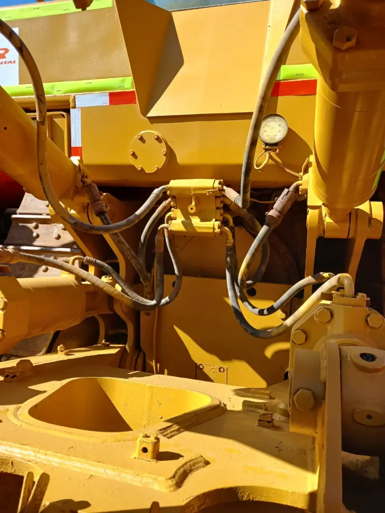 CAT D8T 2018_1.webp