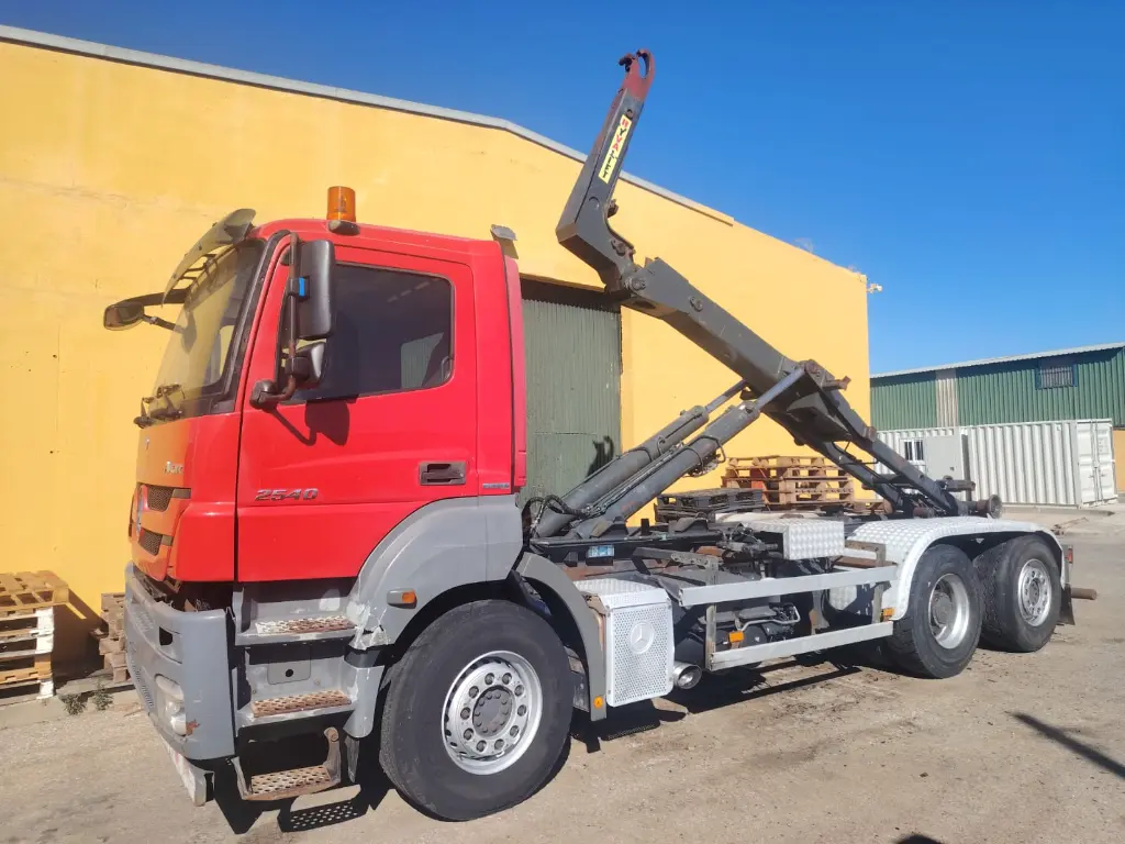2011 Mercedes Benz AXOR 2540_3.webp