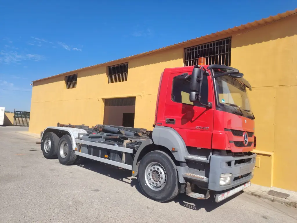 2011 Mercedes Benz AXOR 2540_2.webp