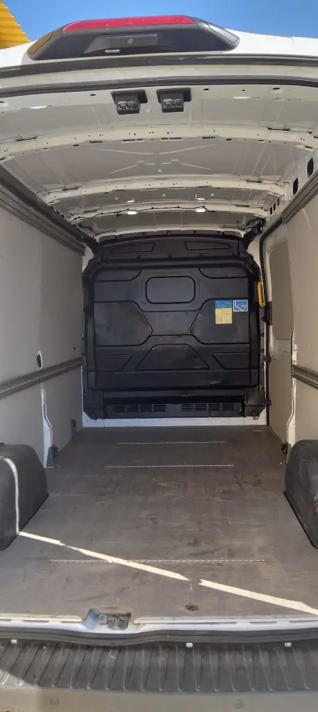 2022 Ford Transit L3H2_11.webp