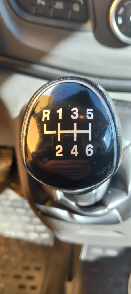 2022 Ford Transit L3H2_10.webp