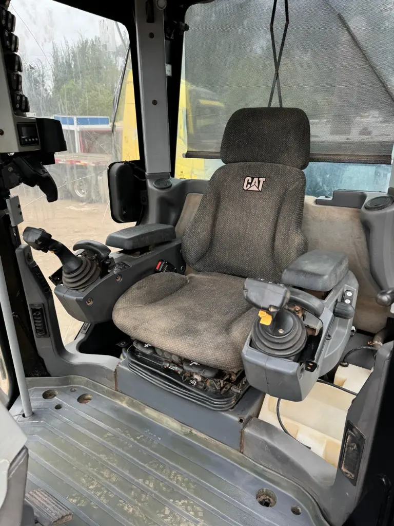 CAT 150 SN 0254 (6).webp