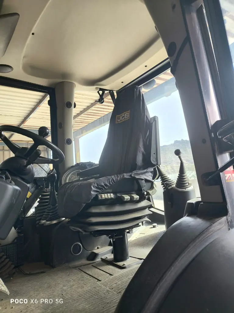 JCB 3CX ECO 2019 3400 HORAS SN 6644_6.webp