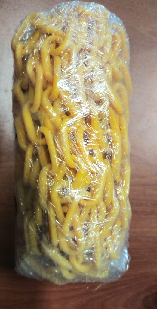 CADENA AMARILLA DE PLASTICO EN TRAMOS DIFERENTES MEDIDAS USADO   