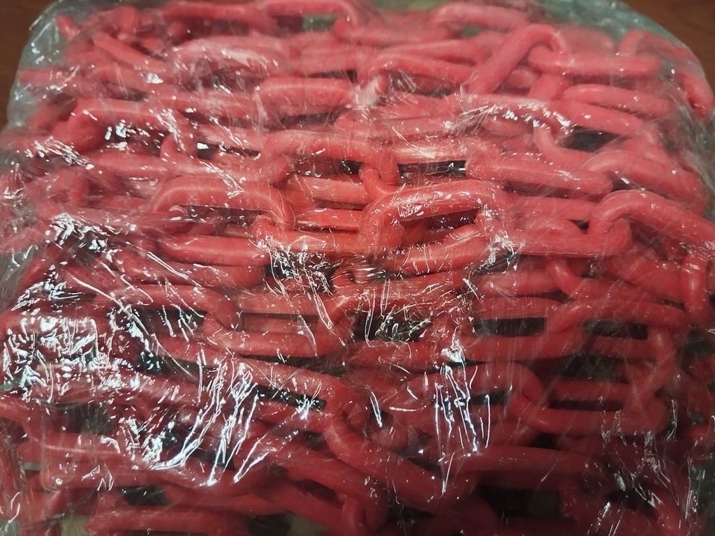 CADENA ROJA DE PLASTICO EN TRAMOS DIFERENTES MEDIDAS USADO   