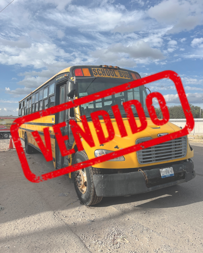 Autobus Freightliner B2 2008