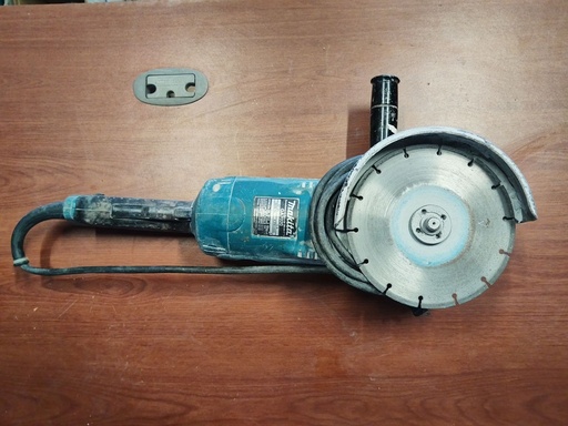 [HE_2] Esmeril Makita  GA7020 USADO