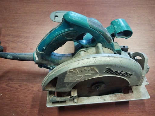 [HE_7] SIERRA CIRCULAR 7-1/4  MAKITA   5007N USADO
