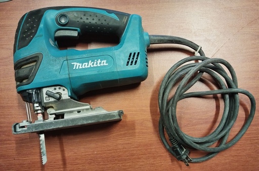 [HE_24] SIERRA CALADORA MAKITA 4350T USADO