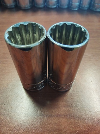 [HV_179] DADOS 1 1/16"- 12 PUNTAS SEMINUEVOS URREA 5334