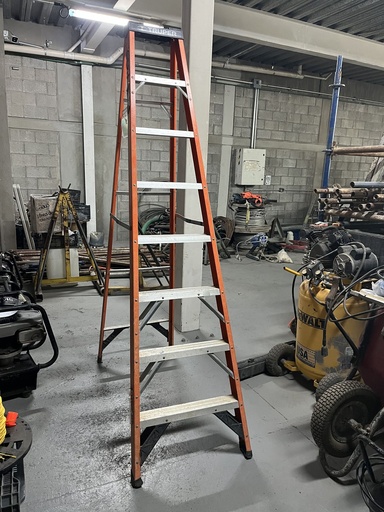 [HV_261] ESCALERA DE TIJERA  USADA/BUEN ESTADO TRUPER 100227