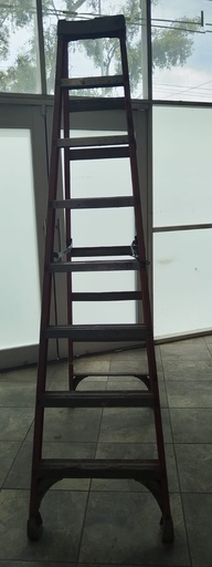 [HV_262] ESCALERA DE TIJERA USADA/BUEN ESTADO LOUISVILLE 